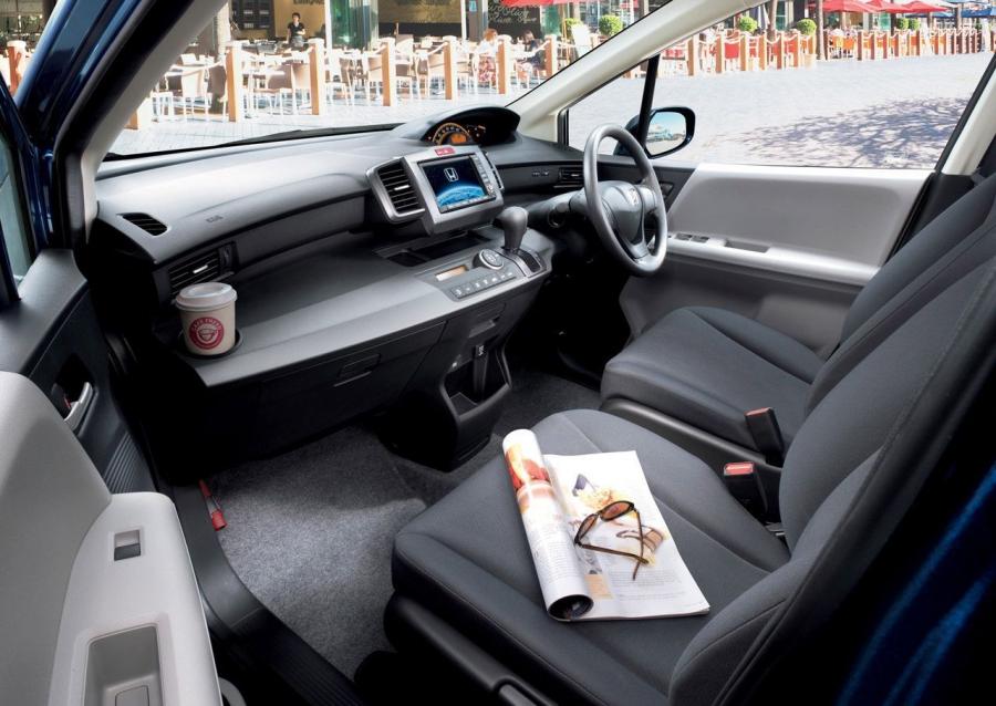  Honda Freed 2008 года  (фото 17 из 56)